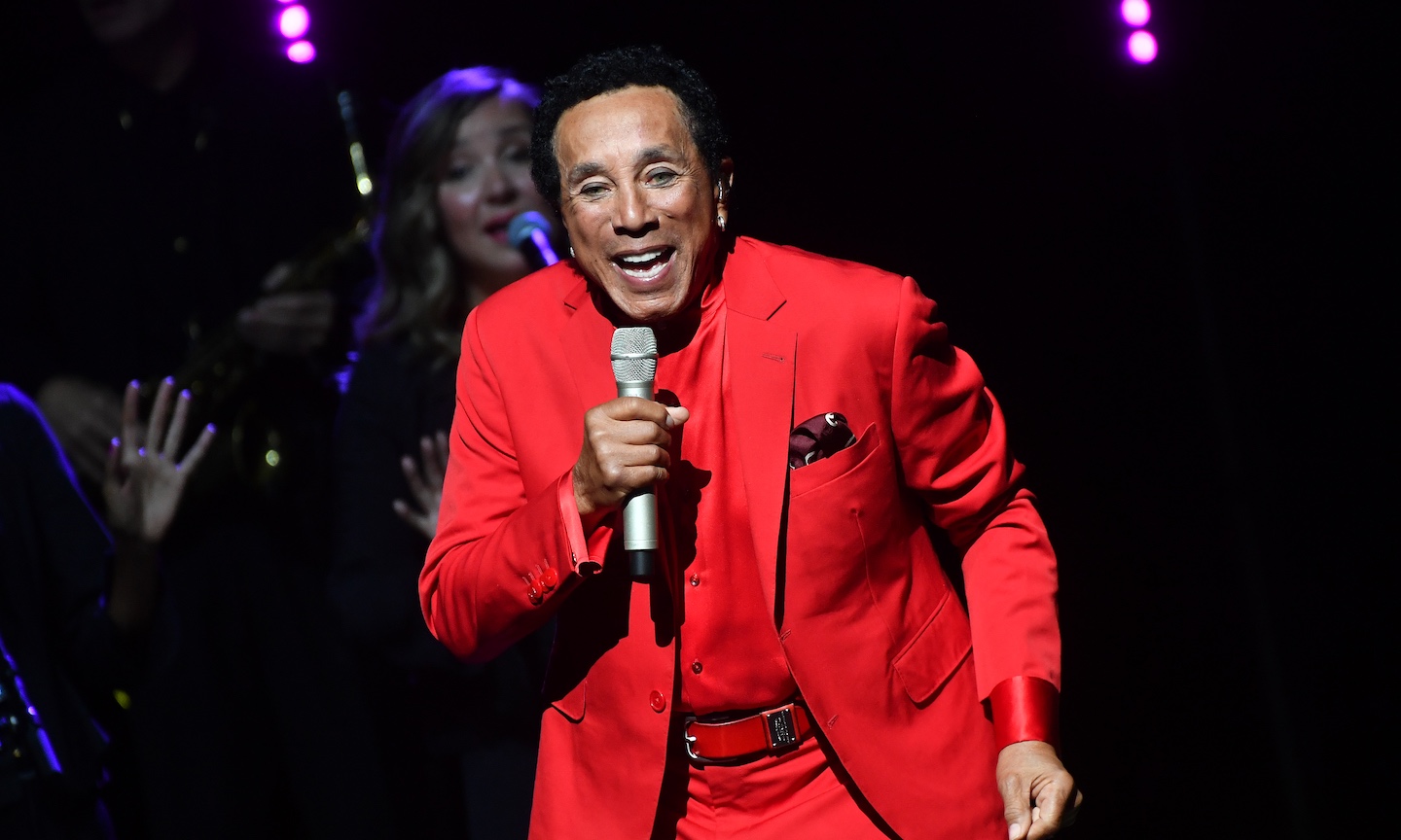 Smokey Robinson live on tour